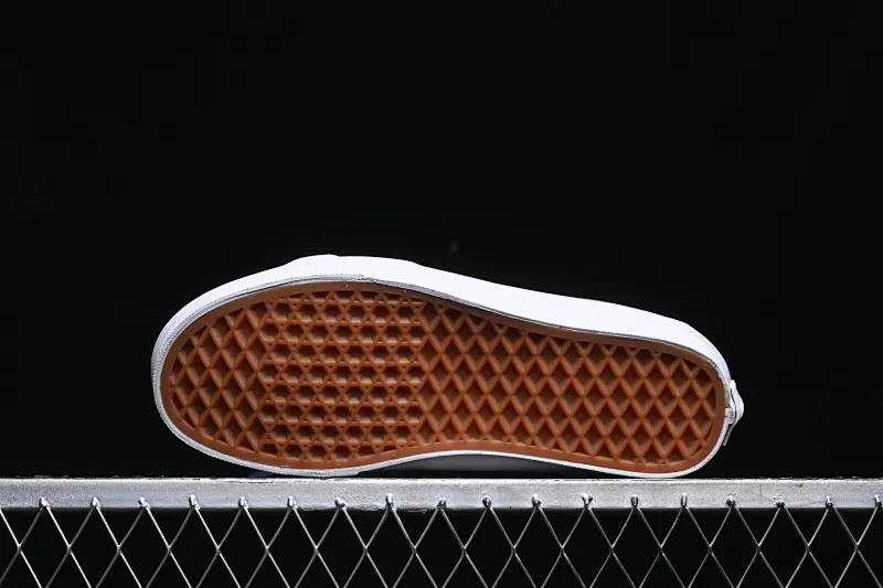 All categories Vans Vans series Vans Mid Vans China Vans Sk8-Mid Reissue 83 high-end branch suede casual retro skateboard shoes VN000CQQDMV